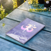 Carnet Signe de Yoga Pose Om de l'instructeur de méditati