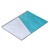 Carnet Sol gris vide à côté de la piscine (Côté gauche)