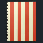 Carnet spiral rétro grand haut rayé<br><div class="desc">Allez, les gars ! Montez jusqu'au Carnet extraordinaire Retro Big Top Striped Spiral. Oui, venez tous ! Cette motif classique présente de larges rayures rouges et crème qui rappellent une grande tente de cirque. Ce design s'associe à merveille à la gamme de produits Circus Vintage de StrangeLittleOnion. Comme le cirque...</div>