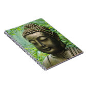 Carnet Statue de Bouddha paisible dans une forêt verte ve (Côté Droit)