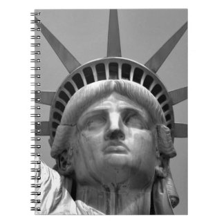 Carnet Statue noire et blanche de Liberty New York