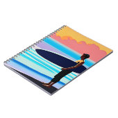 Carnet Surfer debout sur une plage au coucher du soleil (Côté gauche)