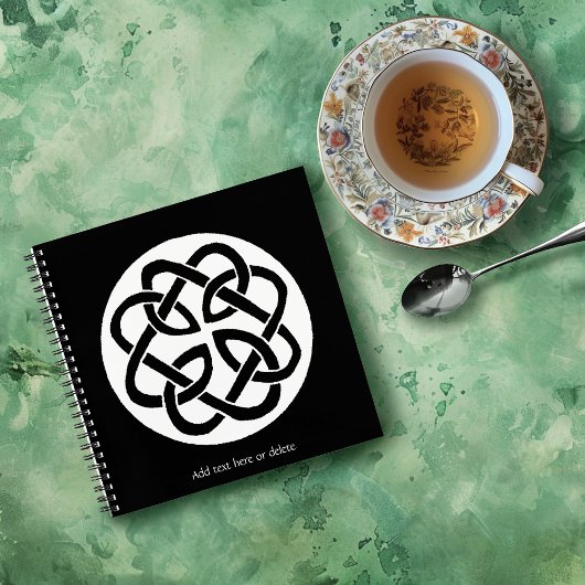 Carnet Symbole de cercle en entrelacs celtique noir et bl