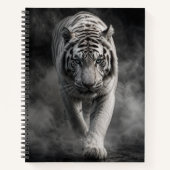 Carnet Tigre Blanc Marchant à Travers la Fumée (Devant)