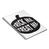 Carnet Traitez-moi en B/W (Côté Droit)