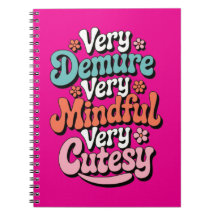 Très Dépourvu Très Minutieux Très Cutesy Vibrant F