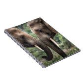 Carnet "Trunk to Trunk : A Gentle Elephant Embrasser" (Côté Droit)