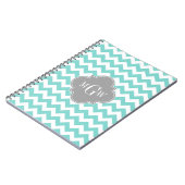 Carnet Turq / Aqua Blanc Chevron Gris 3 Monogramme Initia (Côté gauche)