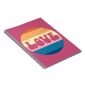 Carnet Typographie D'Amour Rétro Sur Les Rayures De Couch (Côté Droit)