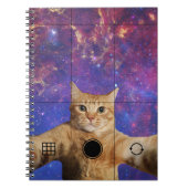 Carnet Un chat Tabby Rouge prend un selfie dans l'espace (Devant)