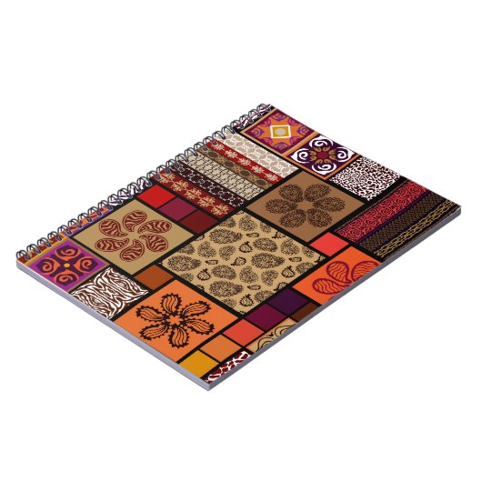 Carnet Un méga jeu créatif de motifs sans couture inspiré (Côté gauche)