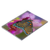 Carnet Un papillon swallowtail (Côté gauche)