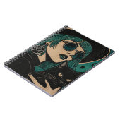 Carnet Une sorcière avec son chat noir Gravure sur bois (Côté gauche)