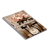 Carnet Vieux vélo et fleurs flou dans le processus arrièr (Côté Droit)