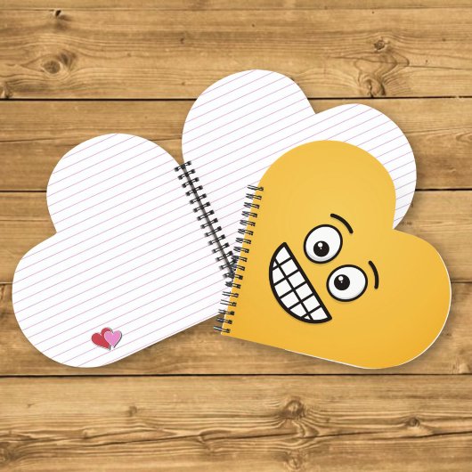 Carnet Visage souriant aux yeux ouverts