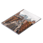 CARNET VOITURES SUR LA ROUTE ENTRE LES BÂTIMENTS À HAUTE (Côté gauche)