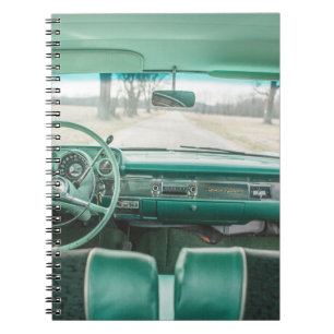 CARNET VUE INTÉRIEURE DU VÉHICULE SUR LA ROUTE