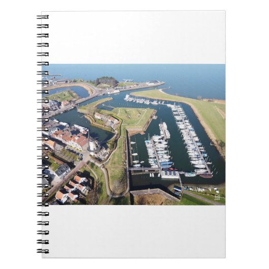 Carnet Willemstad aux Pays-Bas avec un port moderne. (Devant)