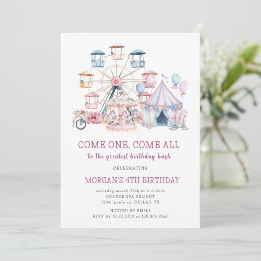 Carnival Cute Anniversaire Budget Invitation (Debout devant)