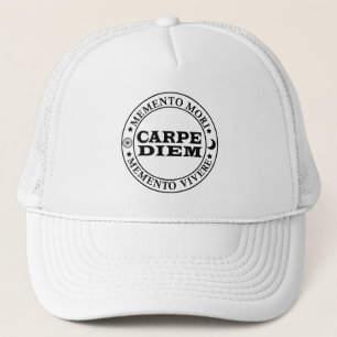 Carpe diem Grijp de dag Menro mori Trucker Pet