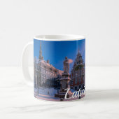 Carré de la mairie de Riga en hiver Café Mug (Devant gauche)