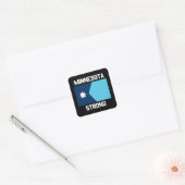 Carré Minnesota Strong Square Sticker (Enveloppe)