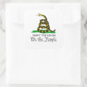 Carré Nous le peuple Gadsden Sticker Drapeau (Sac)