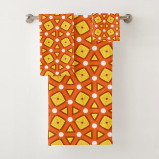 Carré orange et triangle motif rétro naïf