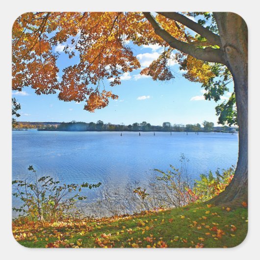 Carré Sticker de la rivière d'automne (Devant)
