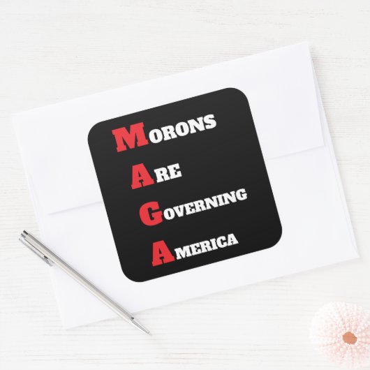 Carré Sticker MAGA (Enveloppe)
