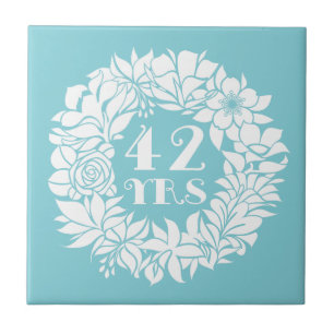 Carreau 42e anniversaire blanc fleuri Wreath Keepsaké cade