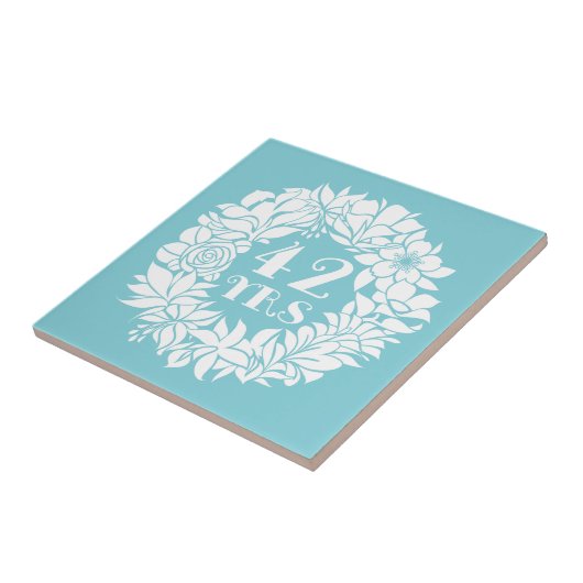 Carreau 42e anniversaire blanc fleuri Wreath Keepsaké cade (Côté)