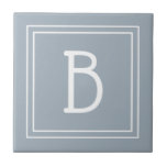 Carreau Agritourisme moderne Monogramme Bleu & Blanc Initi<br><div class="desc">Monogramme personnalisé moderne & élégant ajouté à la mosaïque décorative chic simple mise à jour de carreaux décoratifs en bleu et blanc doux. Super idée cadeau ! Customisez facilement avec l'outil de design pour en faire votre propre ! Contactez-moi à l'adresse beachpausedesigns@gmail.com si vous avez besoin d'aide ou si vous...</div>