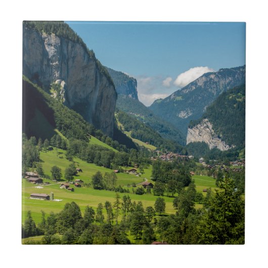Carreau Alpes de Lauterbrunnen - de Bernese - la Suisse (Devant)