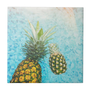 Carreau Ananas dans la piscine