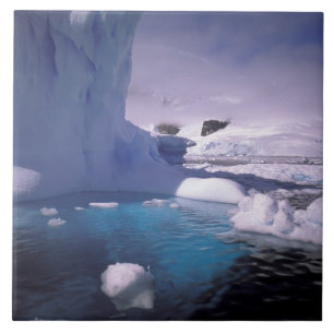 Carreau Antarctique. Paysages glaciaires de l'Antarctique