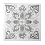 Carreau Aquarelle bio Vieux Accueil Décor gris clair Blanc<br><div class="desc">Belle aquarelle artistique originale effet moderne gris clair blanc décoratif moderne carreaux céramique design. Vieille maison bohémienne bohème ambiance chaleureuse avec des tourbillons floraux. Pour d'autres couleurs n'hésitez pas à contacter le concepteur.</div>