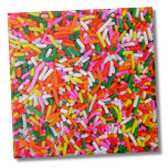 Carreau Arc-en-ciel coloré<br><div class="desc">Super doux petit imprimé avec les arrosages à la crème glacée toujours populaire. Idéal pour les amateurs de glaces ou de sucreries. Est-ce que ça serait mignon dans un magasin de crème glacée ou une boulangerie ? Que vous souhaitiez utiliser ce carrelage comme petit dessous de verre ou trivet pour...</div>