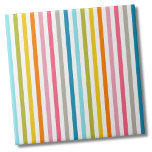 Carreau Arc-en-ciel moderne à la mode rayures colorées<br><div class="desc">Cute Stylish Pastel Rainbow Stripes céramique Motif carreaux. Super doux petit imprimé rayé avec le côté glacière de l'arc-en-ciel. Que vous souhaitiez utiliser ce carrelage comme petit dessous de verre ou trivet pour boire un verre ou une assiette... ou que vous vouliez aller grand avec un fond de cuisine, ou...</div>