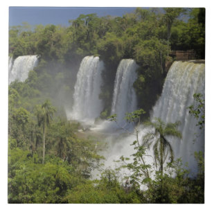 Carreau Argentine, les chutes d'Iguacu au soleil.