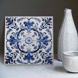 Carreau Azulejo Lisbonne motif Talavera Design céramique<br><div class="desc">Indigo Azulejo Bleu Portugais Lisbonne décoratif carreaux en céramique Talavera sont un complément magnifique et unique à toute maison. Un produit de haute qualité avec une esthétique intemporelle. La couleur bleue du carrelage est inspirée du bleu indigo des célèbres azulejos de Lisbonne, ajoutant une touche d'histoire et de culture à...</div>