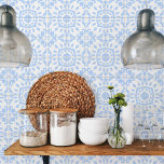 Carreau Azulejo portugais Méditerranée moderne Bleu blanc<br><div class="desc">Ce carrelage en céramique est parfait pour un nouveau design d'intérieur traditionnel moderne ou un backsplash. Le carrelage est décoré d'un motif de style méditerranéen portugais, dans une élégante couleur bleu clair et blanc, parfait pour n'importe quel espace. Utilisez-le comme pièce d'accent dans votre cuisine, salle de bain ou salon....</div>