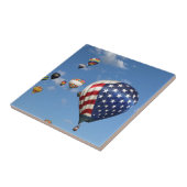 Carreau Ballon à air chaud de rouge, blanc et bleu (Côté)