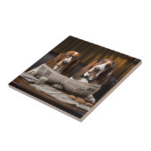 Carreau Bassets mignons lisant le journal (Côté)