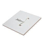 Carreau Beau cygne blanc dans l'image retournée de l'eau (Côté)