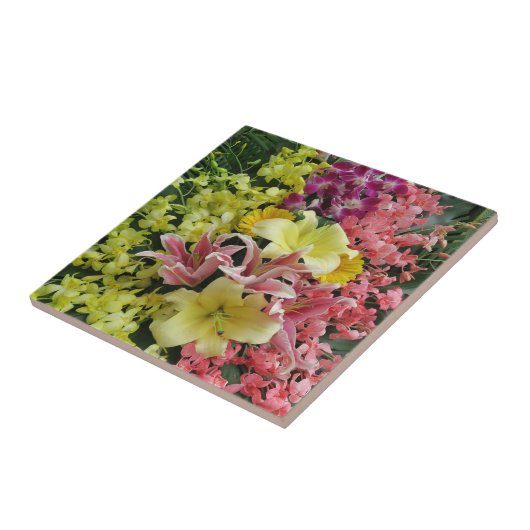 Carreau blanc + rose, vert + violet, fleur + fleurs, comme (Côté)