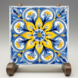 Carreau Blue Jaune Sunny Azulejos Élégance<br><div class="desc">Découvrez le charme intemporel du style méditerranéen avec notre Carrelage en céramique Sunny Azulejos Elegance. Inspiré par les azulejos portugais classiques, ce carrelage magnifiquement conçu capte l'essence de l'artisanat traditionnel à travers sa palette jaune et bleu profond vibrante. Les motifs floraux complexes et les courbes fluides font écho à l'artisanat...</div>