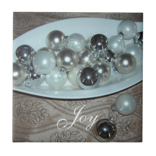 Carreau Boules de verre scintillantes dans un plat
