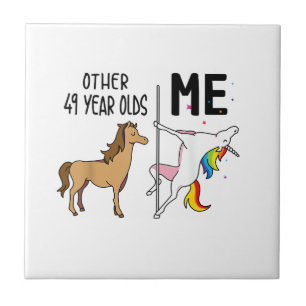 Carreau Cadeau d'anniversaire d'autres licornes de 49 ans