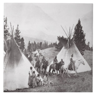 Carreau Camp de Teepee de Natif américain, Montana, c.1900